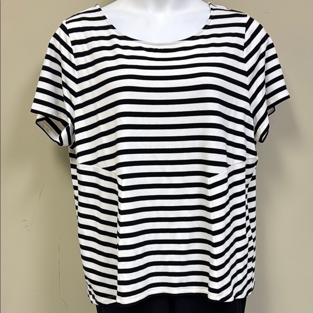 Talbots Black and White  Short Sleeve Tee